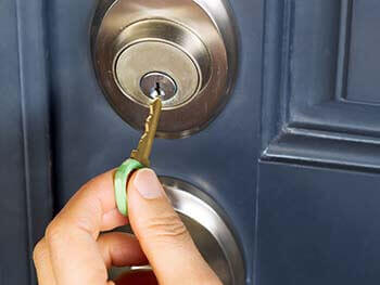 Home Locksmith Services: Securing Your Family's Safety